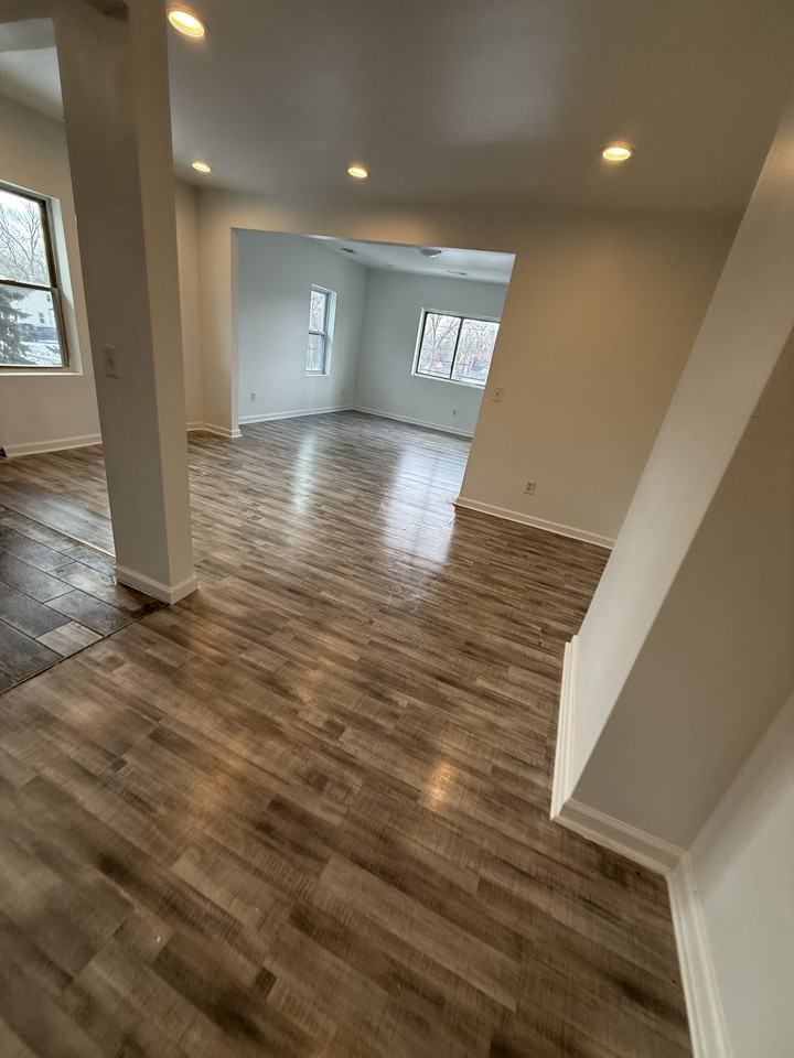 51 S Francis Ave #4 - Photo 4 of 8