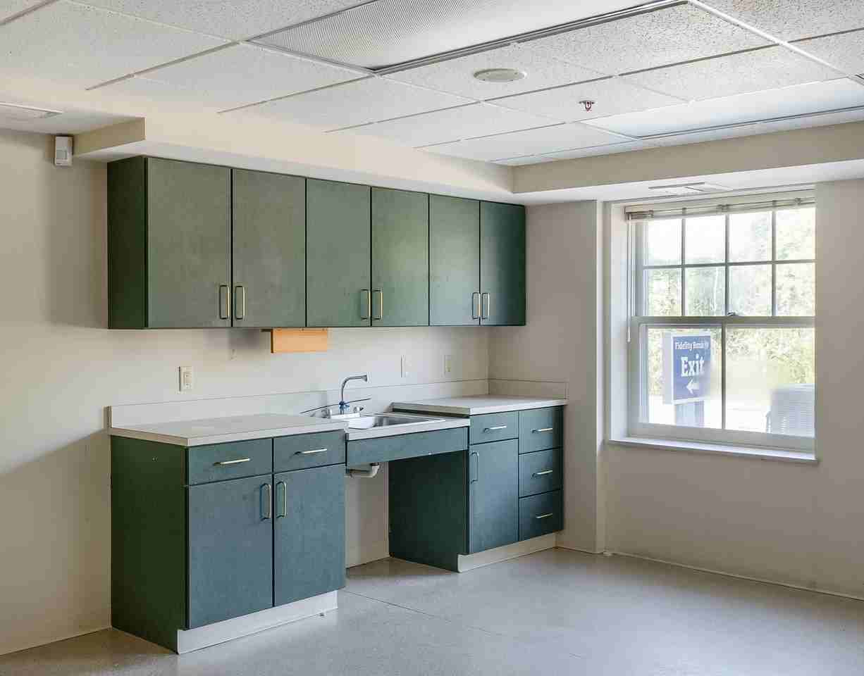 56 Common Street - Lower Level South Wing #4 - Photo 5 of 7