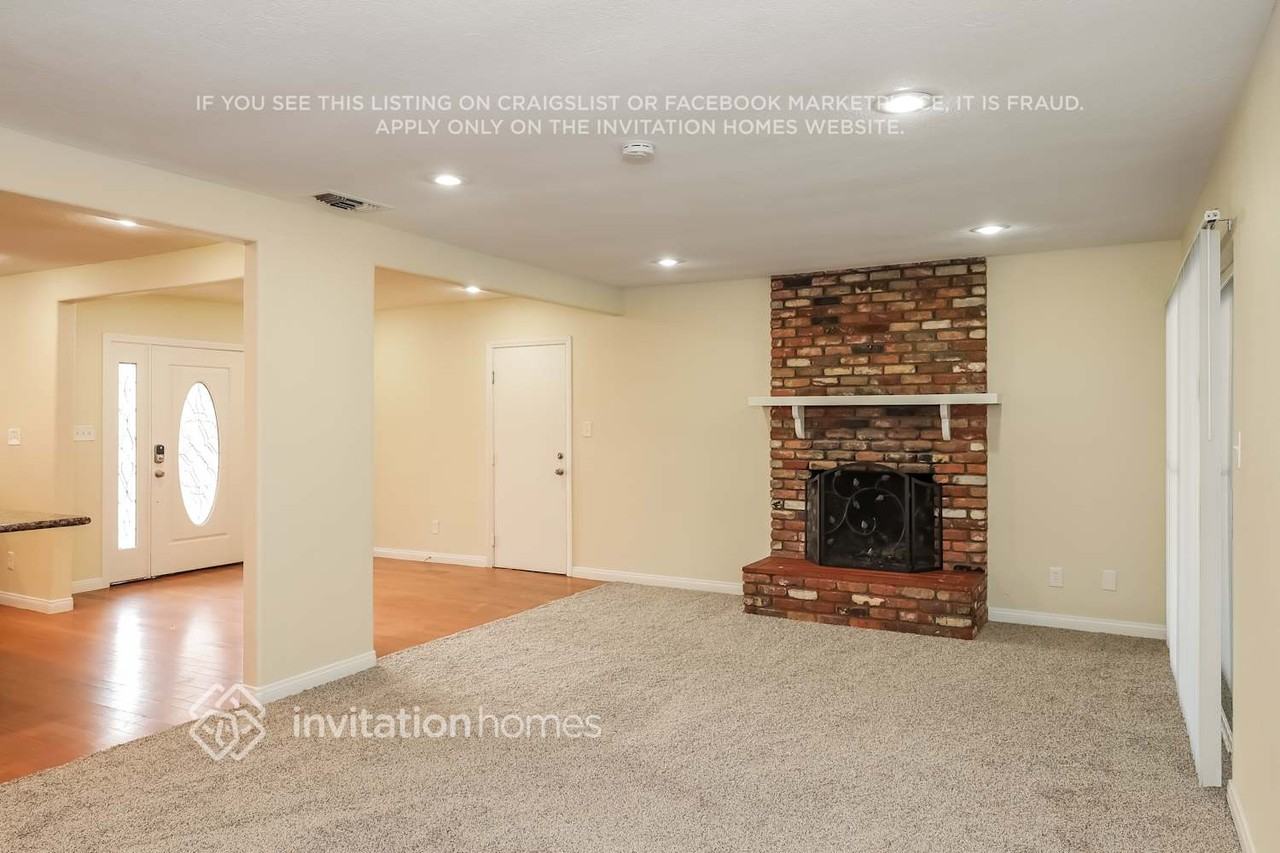 5197 N Mountain View Ave - Photo 5 of 18