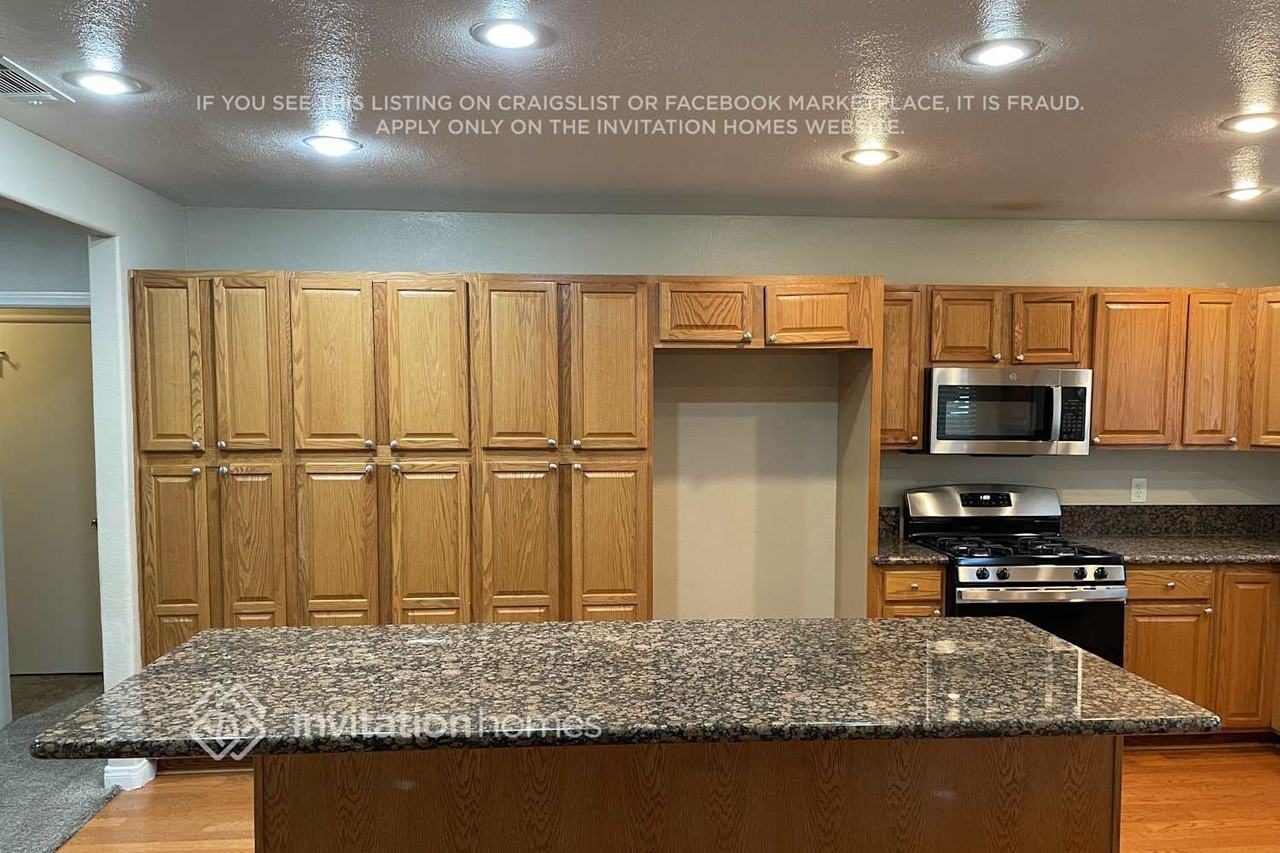 5197 N Mountain View Ave - Photo 7 of 18