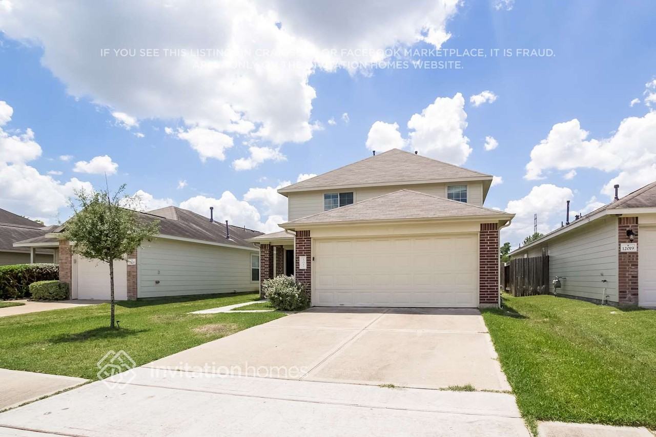 12015 Becca Crossing Way - Photo 2 of 20