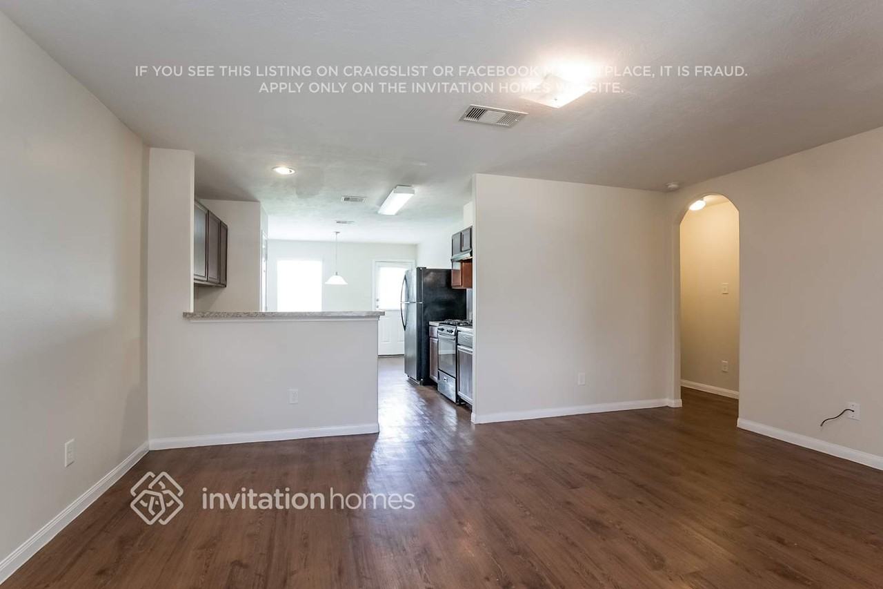 12015 Becca Crossing Way - Photo 5 of 20