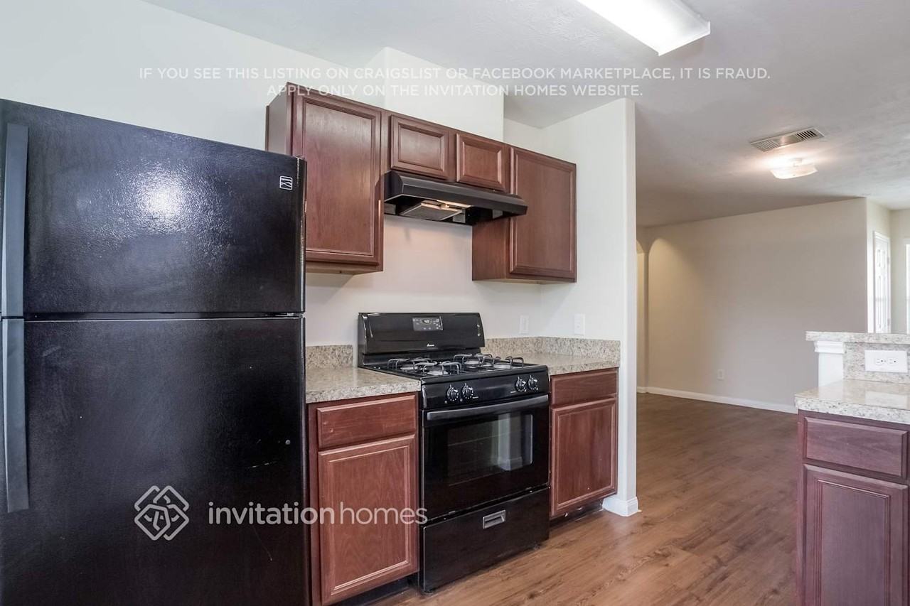 12015 Becca Crossing Way - Photo 6 of 20