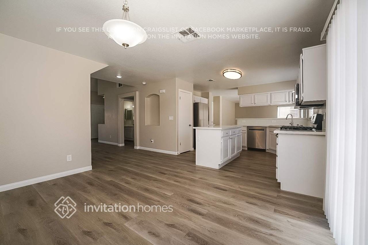 1715 Ashburn Dr - Photo 7 of 17