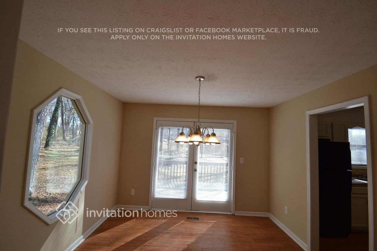 6075 Cowan Mill Rd - Photo 4 of 10