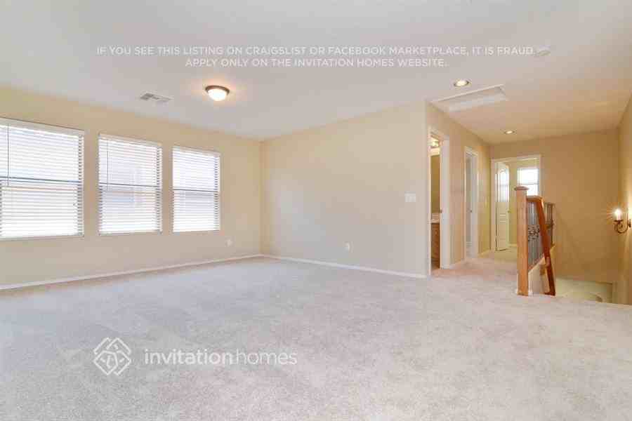 17325 N 185th Dr - Photo 4 of 14