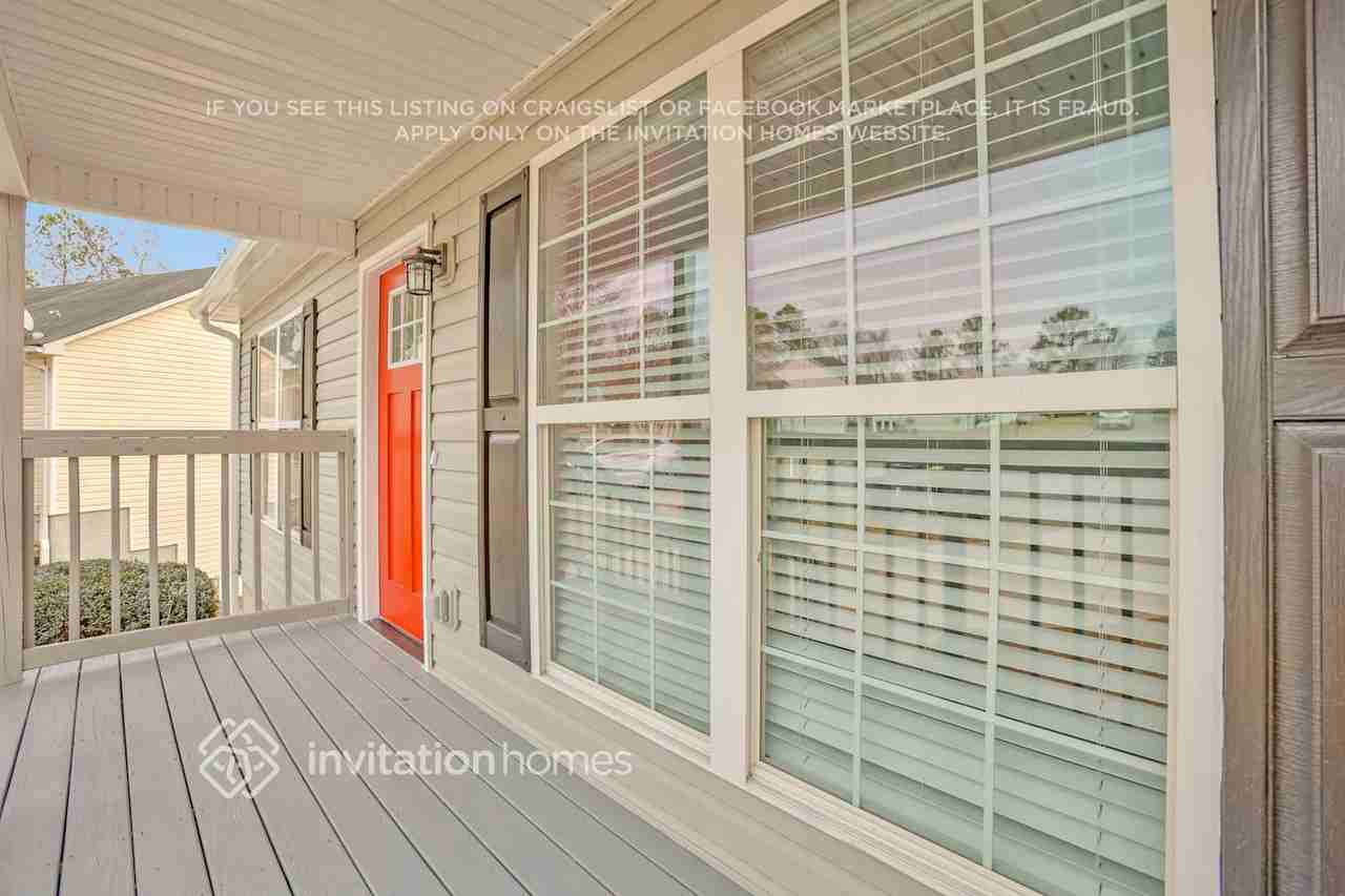 149 Pin Oak Trl - Photo 4 of 26