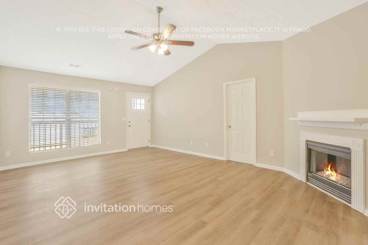 149 Pin Oak Trl - Photo 7 of 26