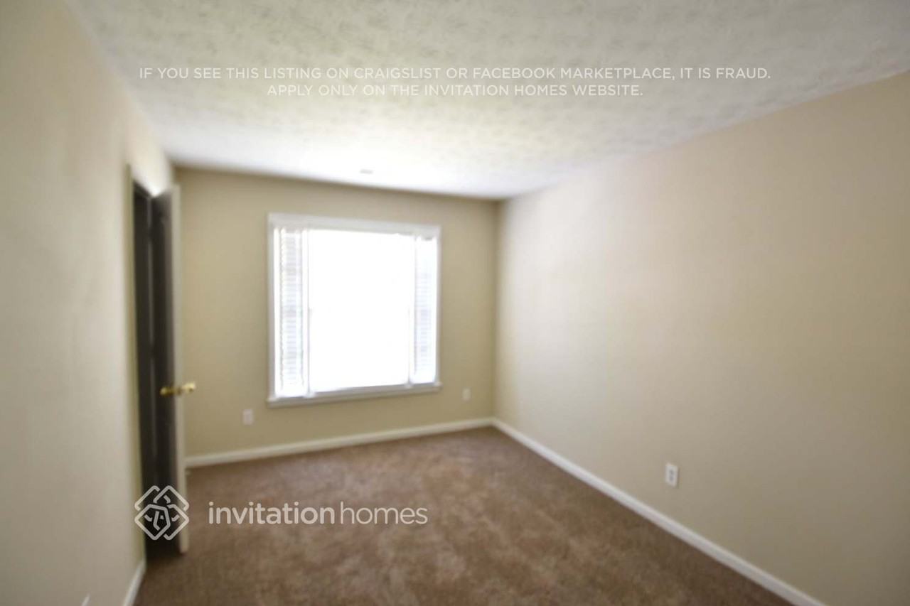 1810 Fairpointe Trce - Photo 3 of 6