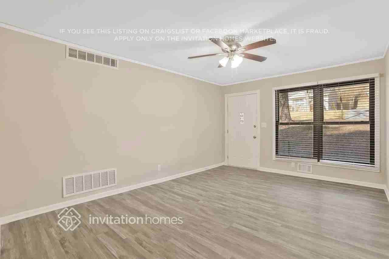 2610 Harmony Way - Photo 4 of 25