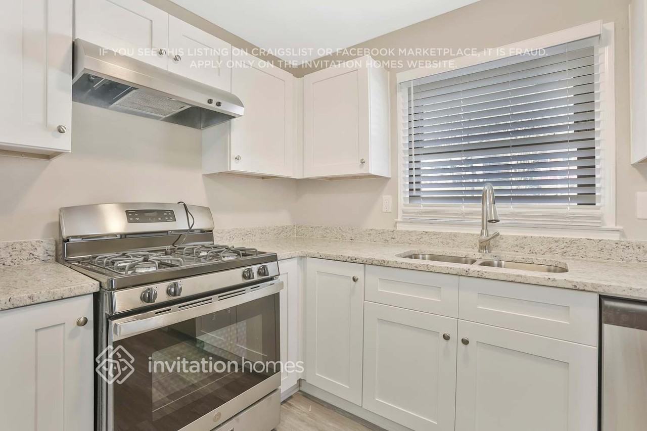 2610 Harmony Way - Photo 7 of 22