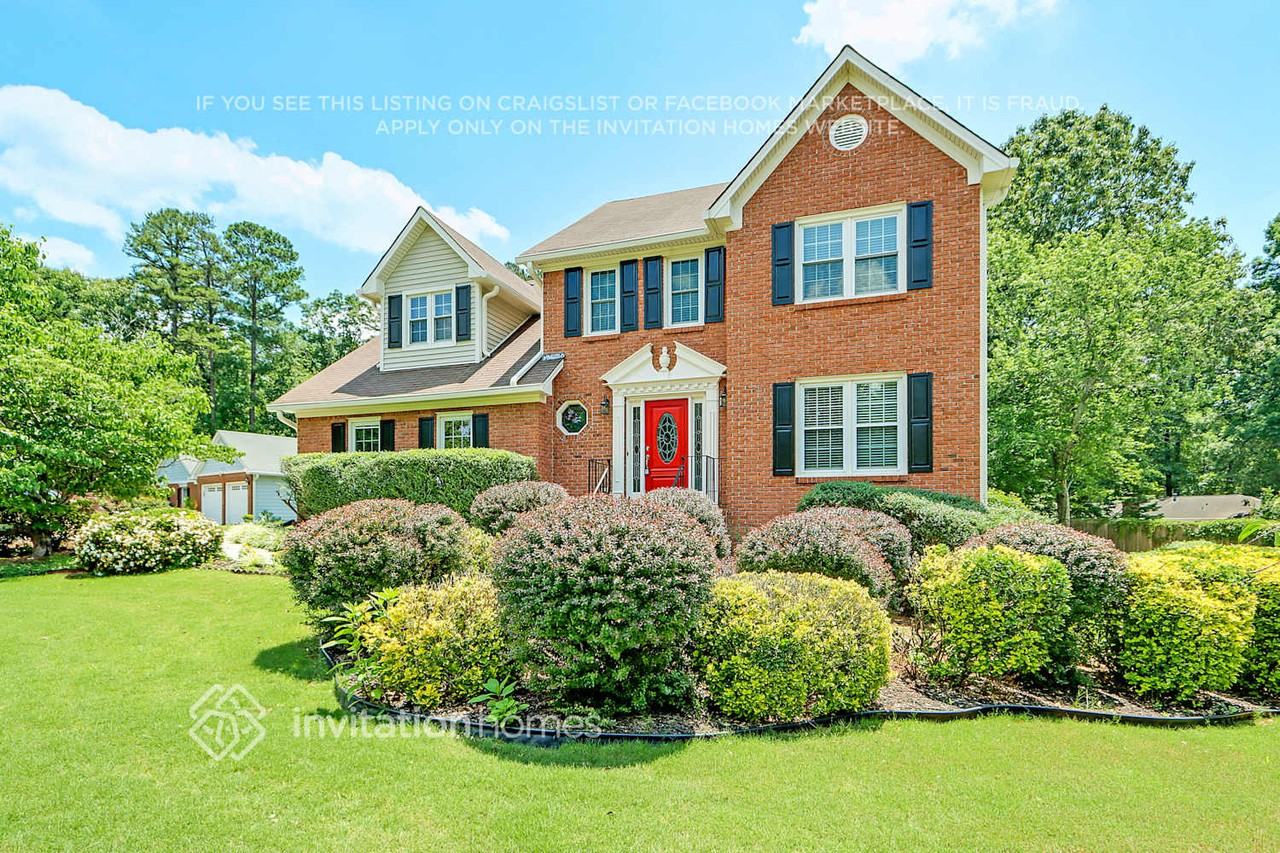 3206 Elizabeth Ln - Photo 3 of 28