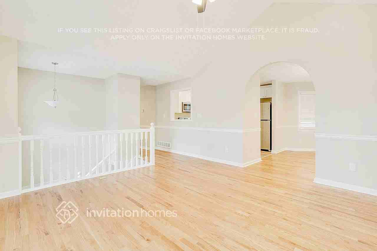 425 Austin Dr - Photo 6 of 25