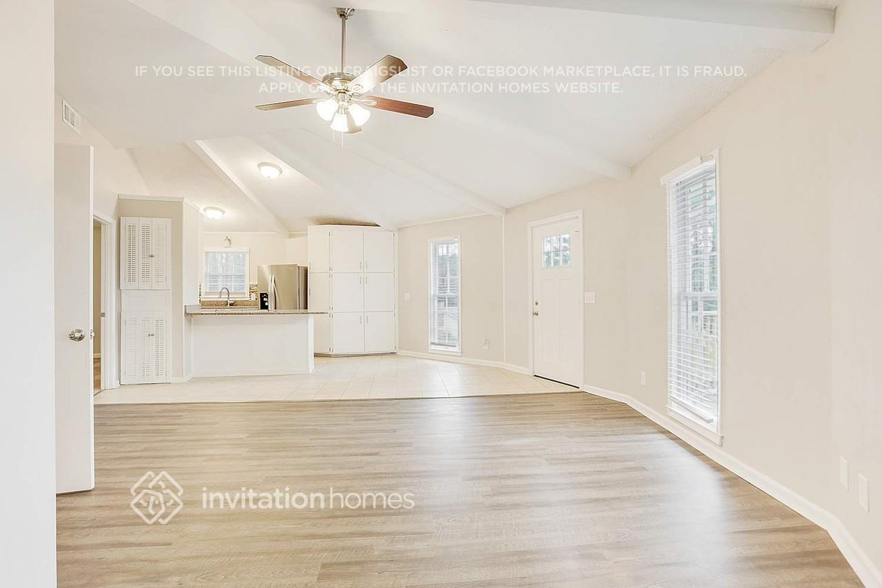 194 Eagle Ct - Photo 4 of 23
