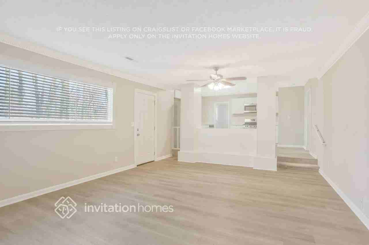 6043 Wandering Way - Photo 4 of 20