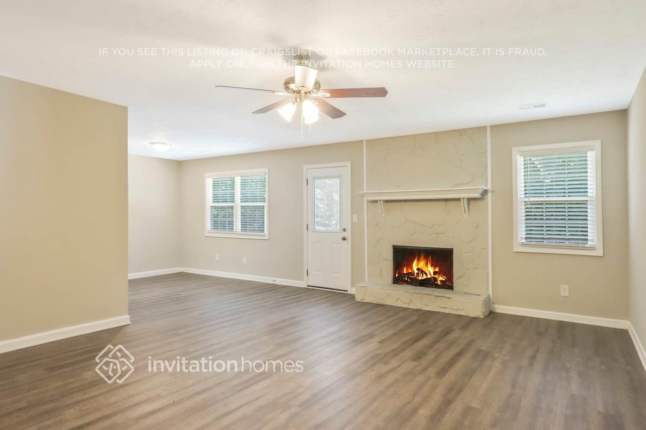 3487 Bramblevine Cir - Photo 4 of 24