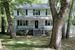 featured image of 2407 Westland Way