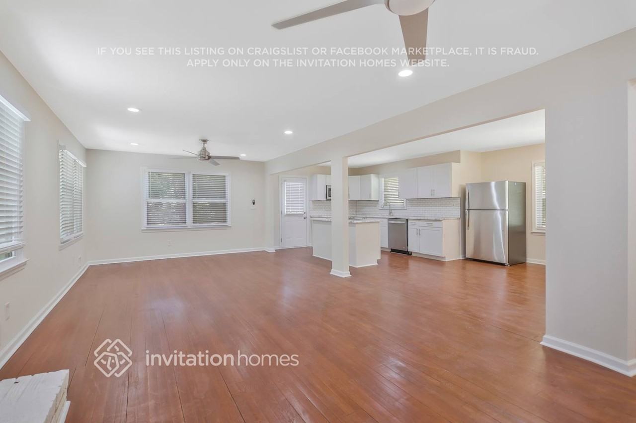 4127 Durham Cir - Photo 4 of 26