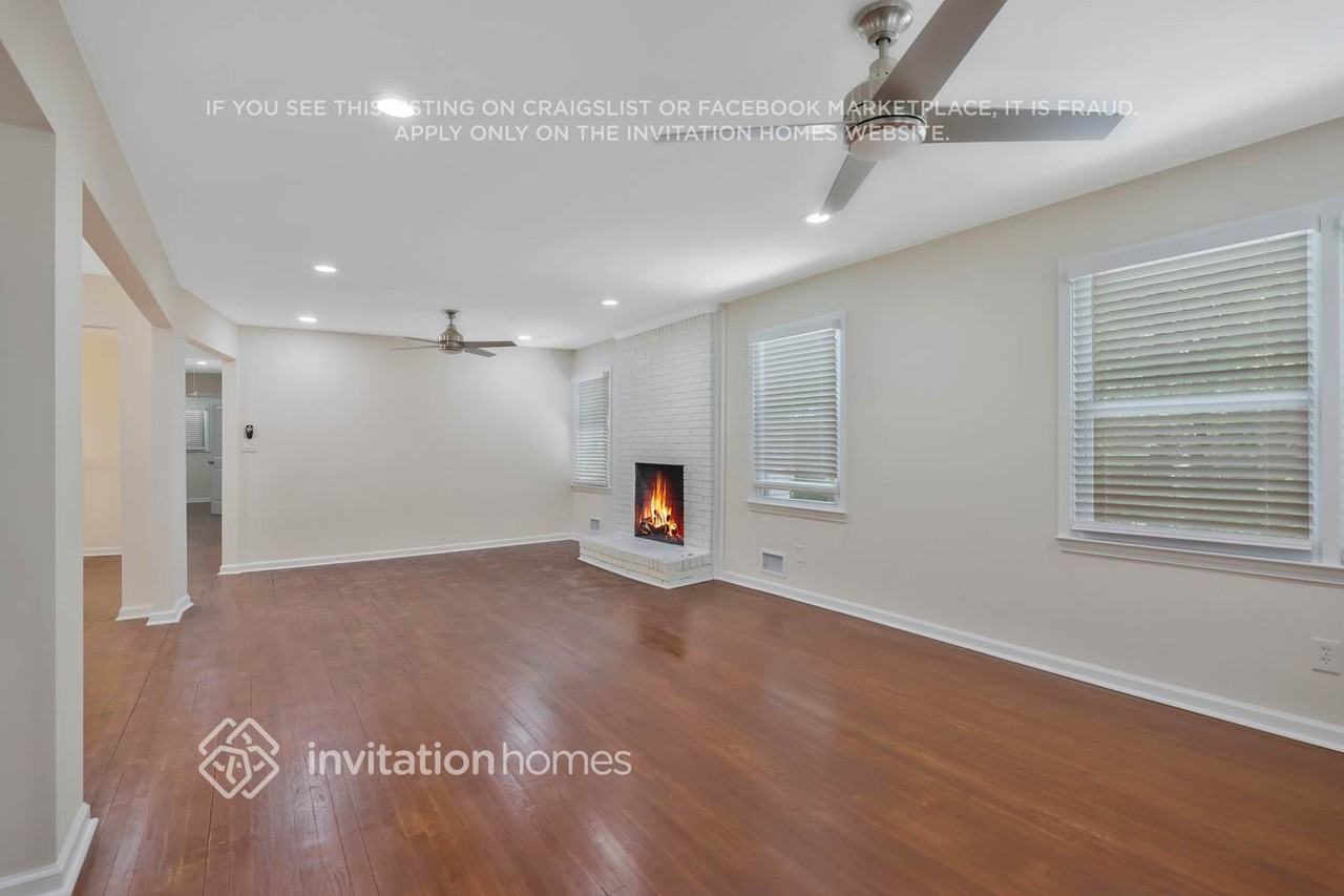 4127 Durham Cir - Photo 5 of 26