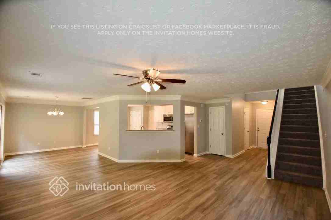 1100 Eatonton Way - Photo 4 of 14