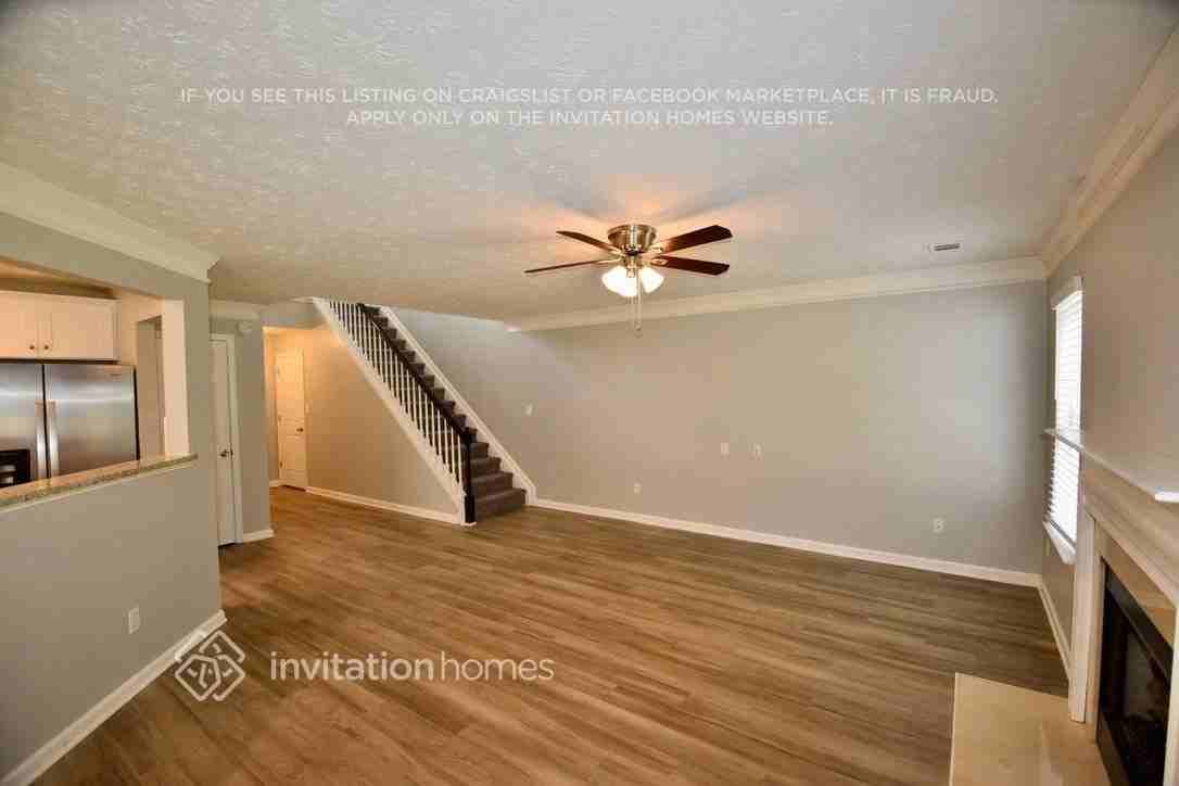 1100 Eatonton Way - Photo 5 of 14