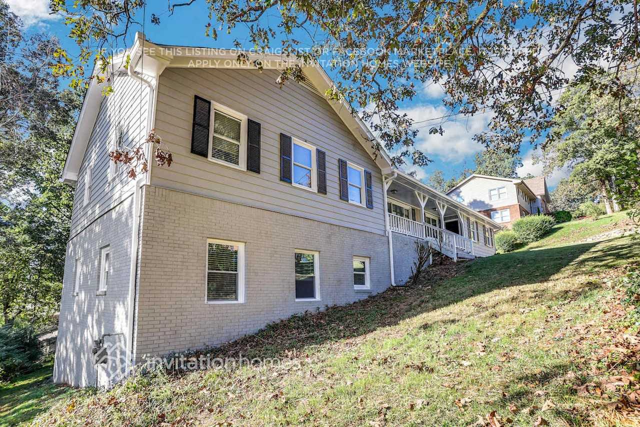 6679 Chaparral Dr - Photo 3 of 24