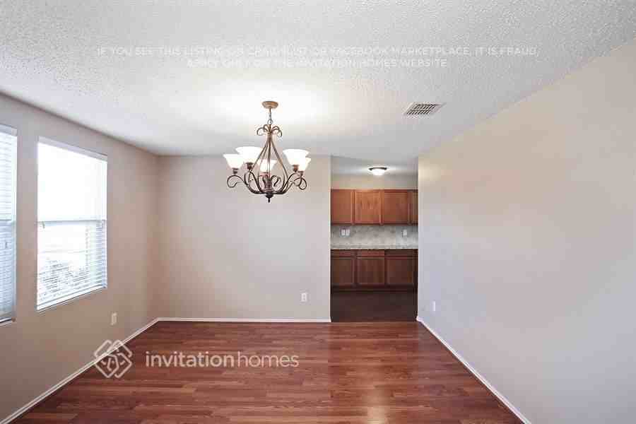 332 Snapdragon Ct - Photo 3 of 19