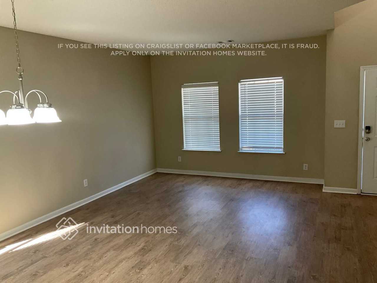 2104 Palatine Pl - Photo 2 of 12