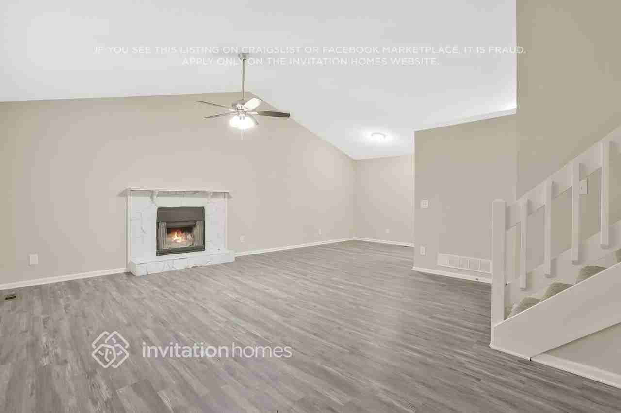 6380 Holborne Ln - Photo 4 of 29