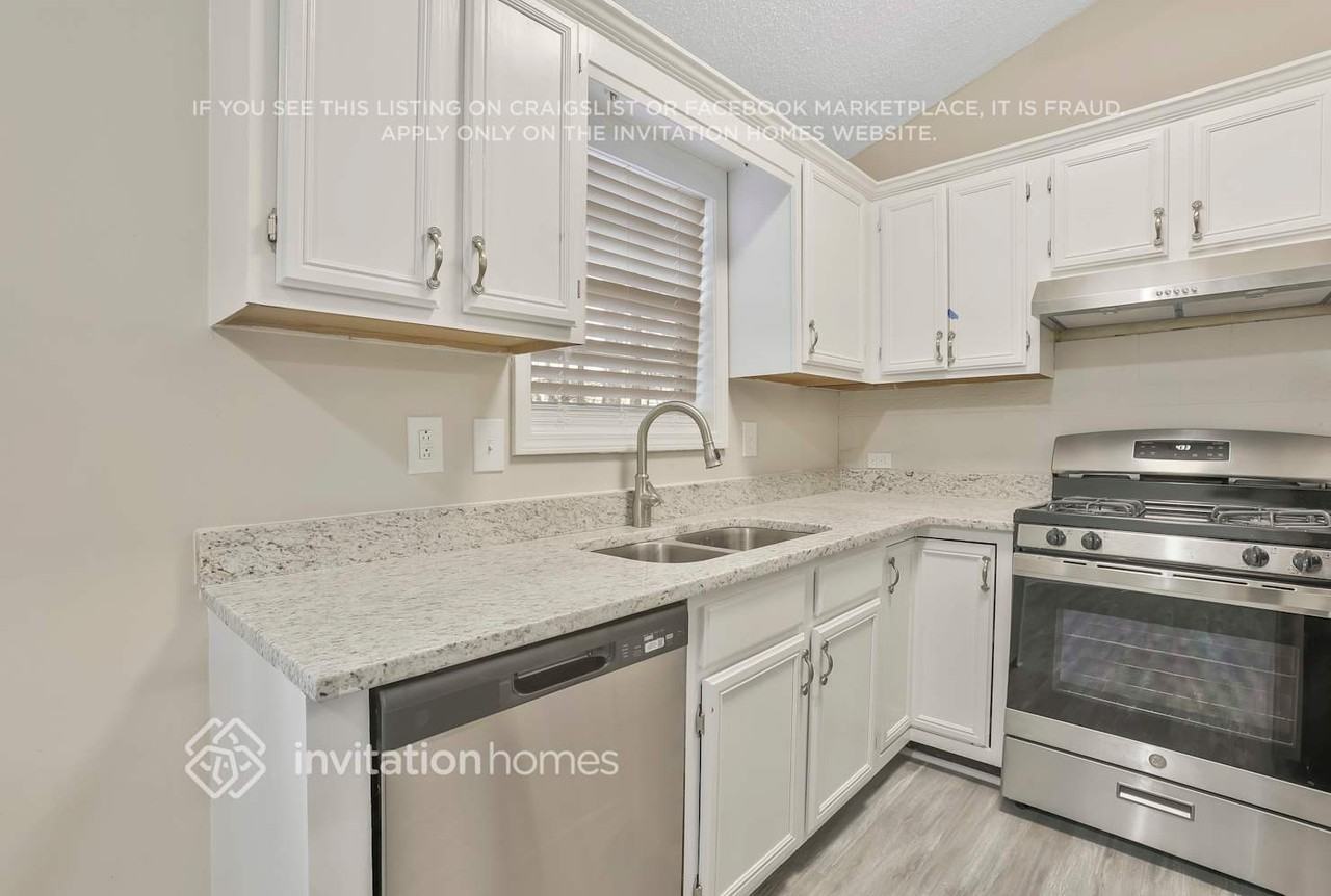 6380 Holborne Ln - Photo 6 of 23