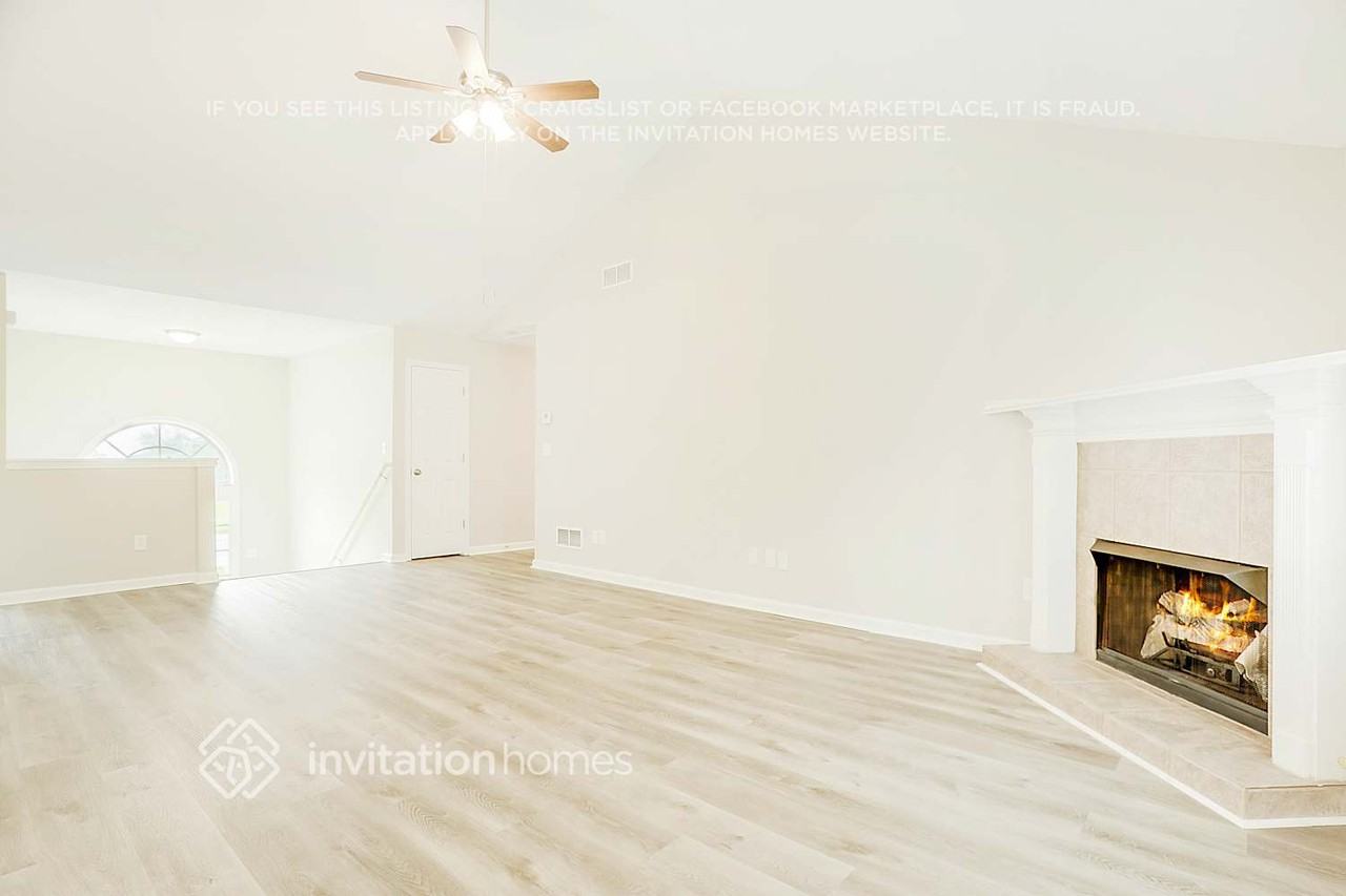 1613 Virgil Pond Ln - Photo 6 of 29