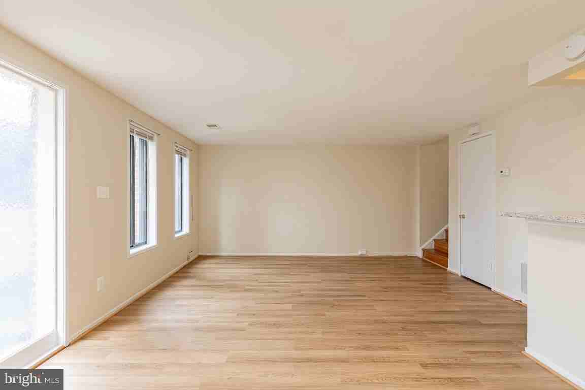 18728 Nathans Pl #1 - Photo 6 of 24