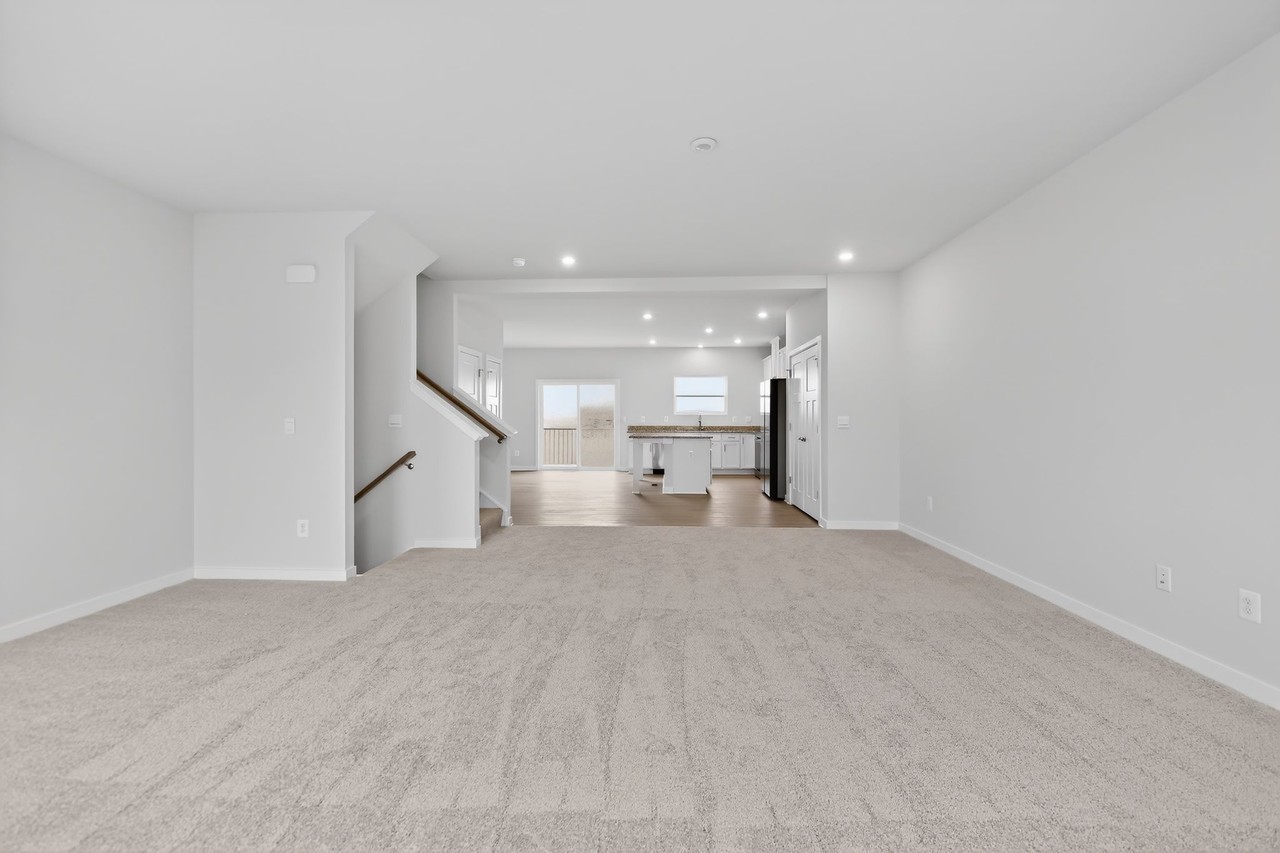 192 Covington Dr #1 - Photo 2 of 16