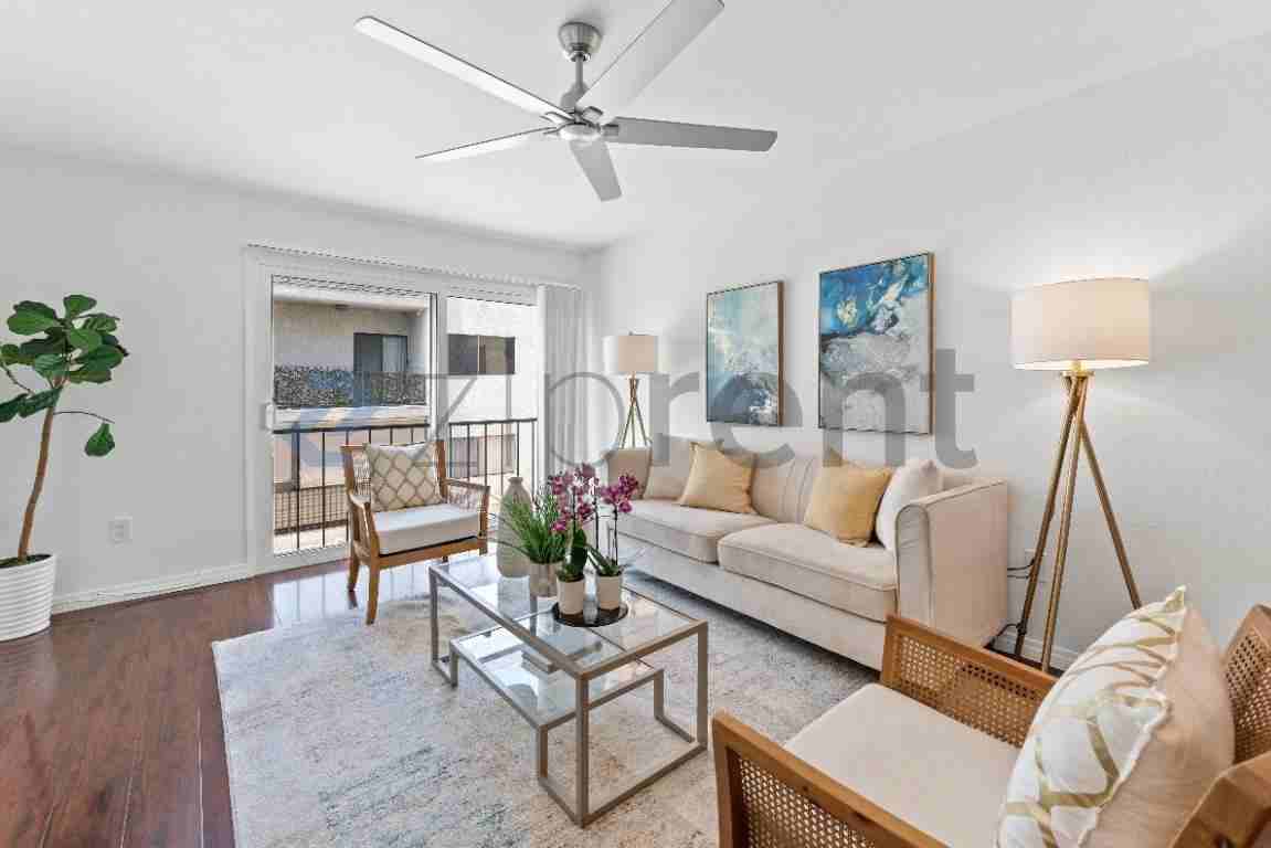 5257 Radford Ave #205 - Photo 7 of 29