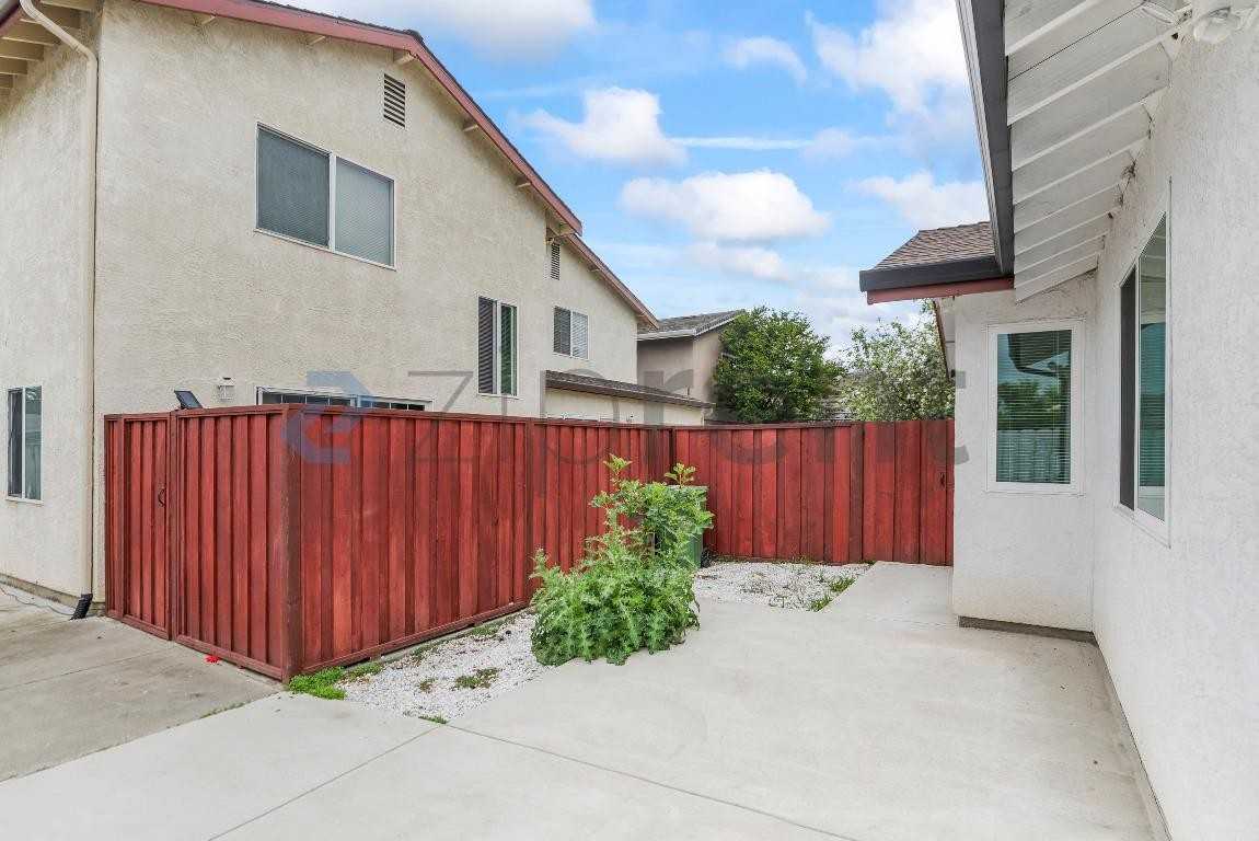 34497 Salinas Pl #A - Photo 5 of 25