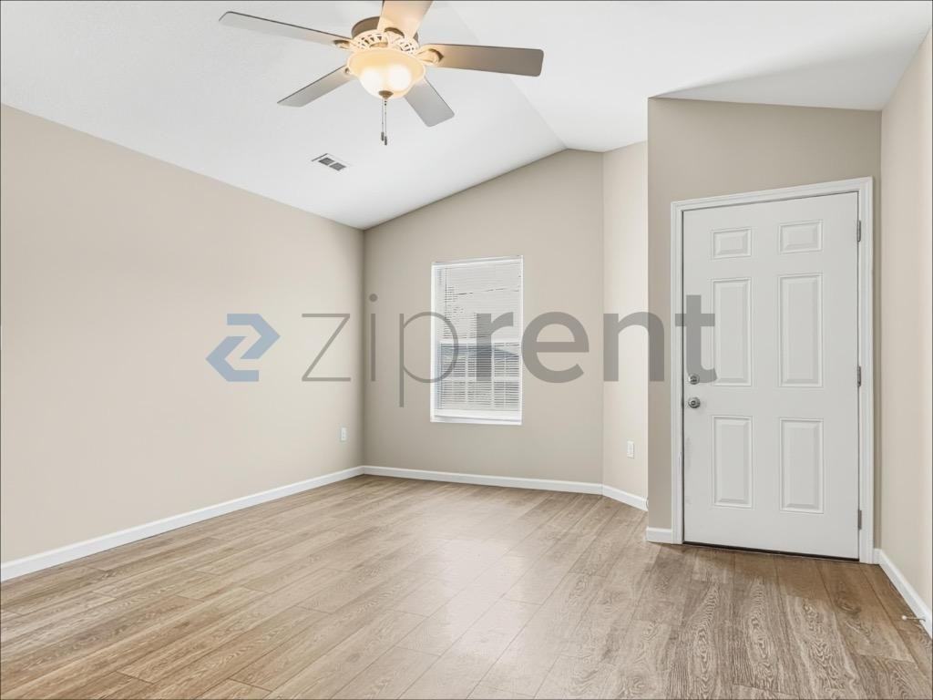 5200 Heins Rd - Photo 2 of 10