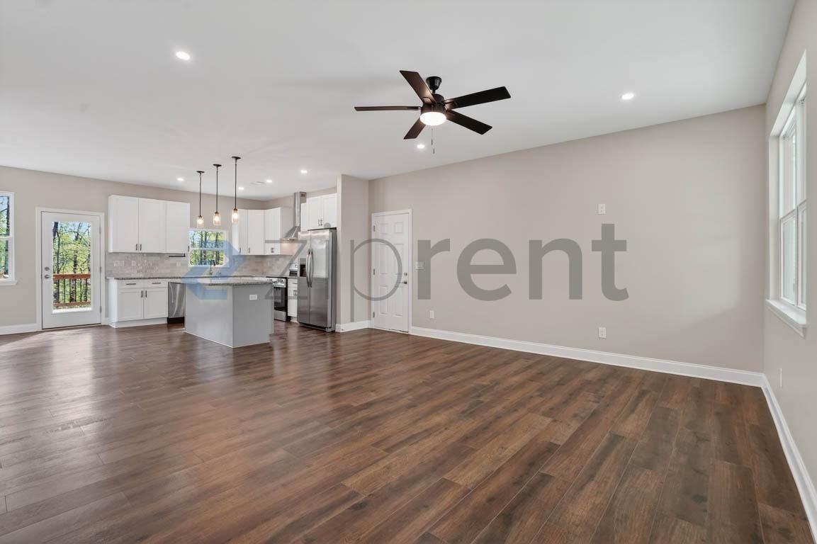 3271 Cooper Bridge Rd - Photo 2 of 26