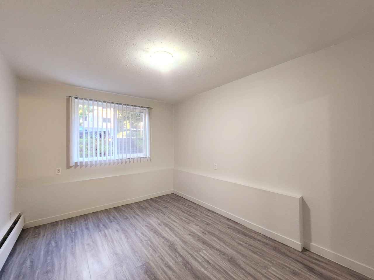 Crystal Gardens - Photo 7 of 9