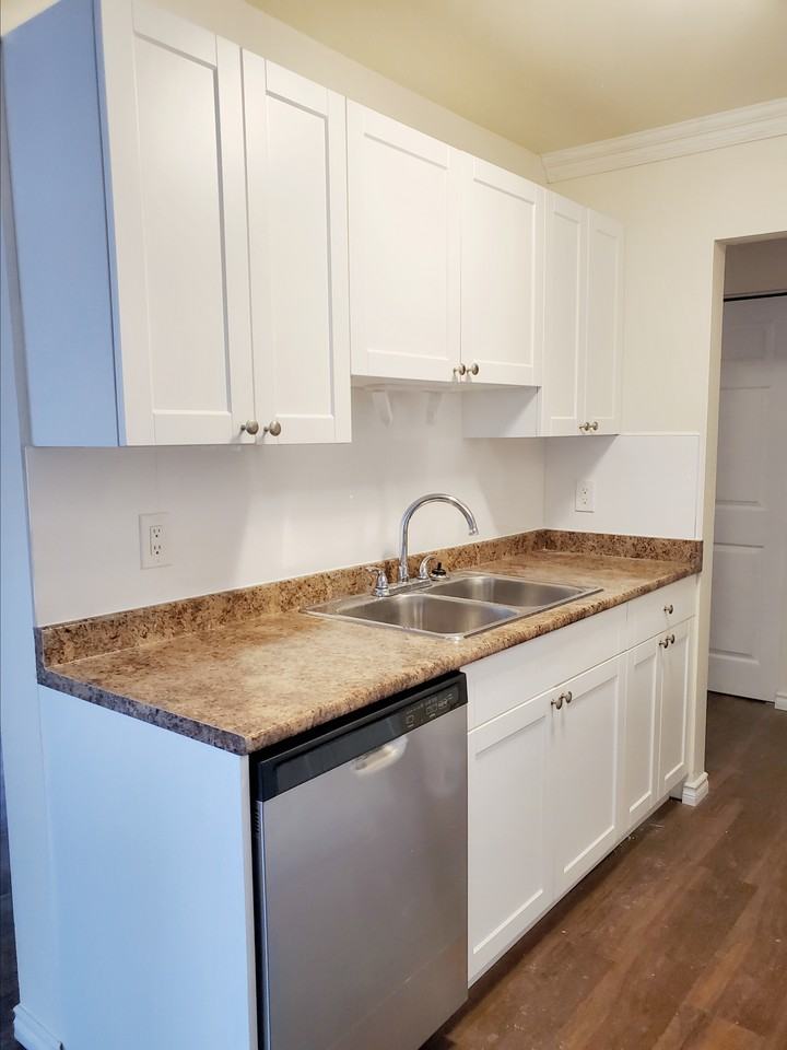 McAllister Apartments - Photo 7 of 18