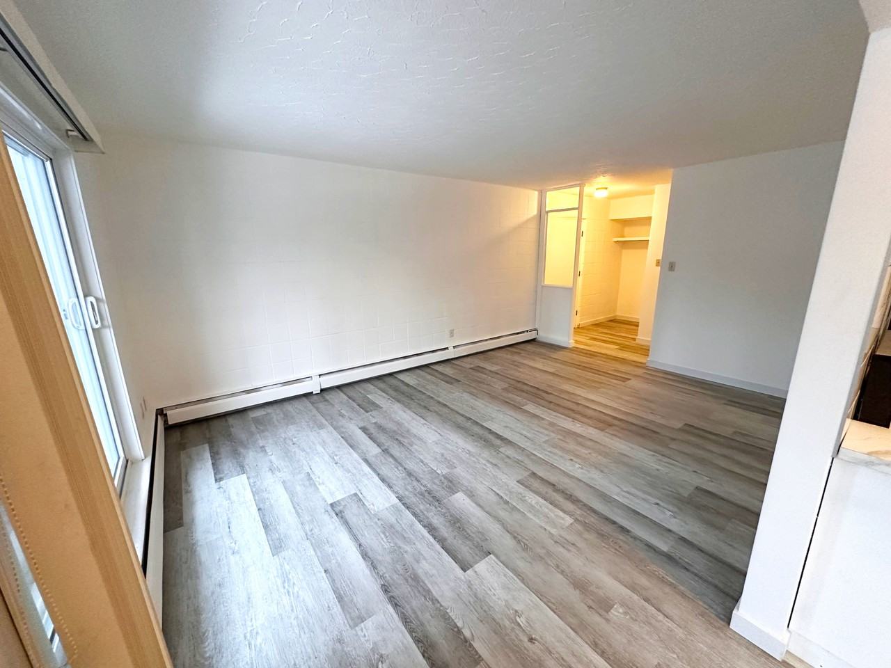 2929 Unwin - Photo 2 of 23