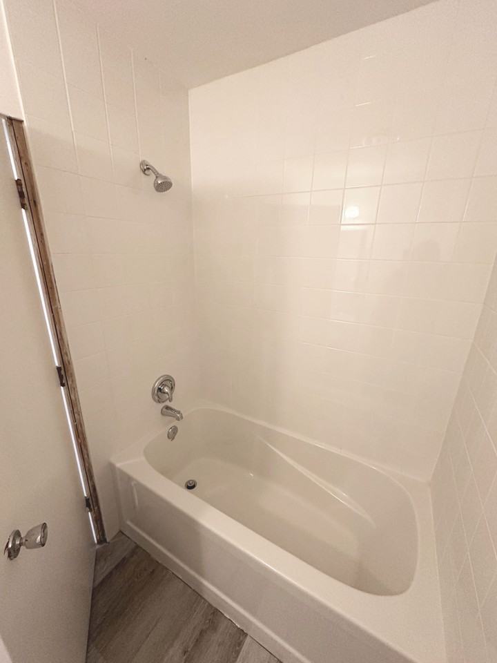 2929 Unwin - Photo 4 of 23