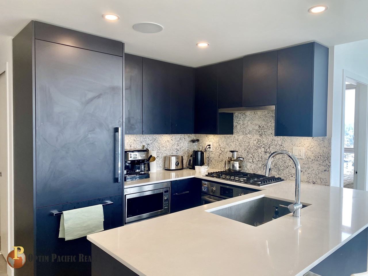 901 Lougheed Highway #20XX - Photo 3 of 22