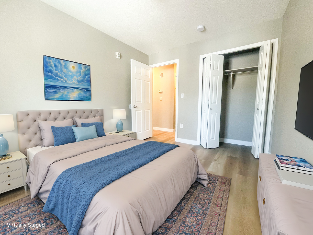 Regina Court Apartments - Photo 2 of 11