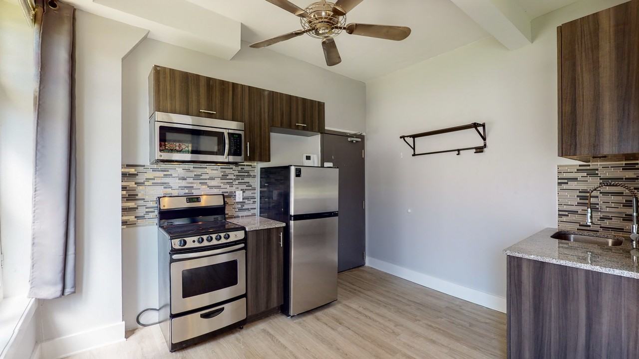 Laurier Apartments - Photo 7 of 31