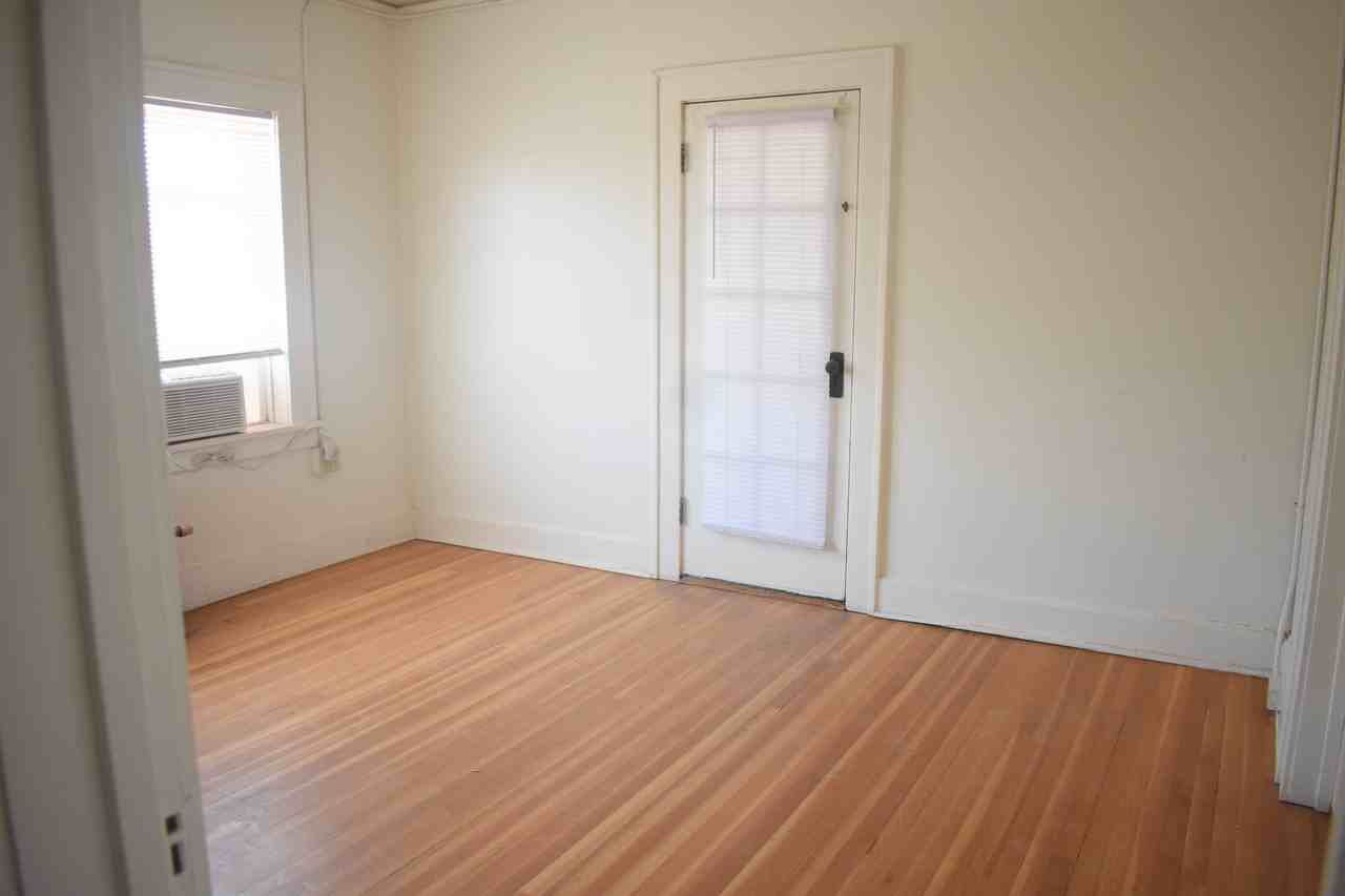 1414 N Piedras St #32 - Photo 5 of 8