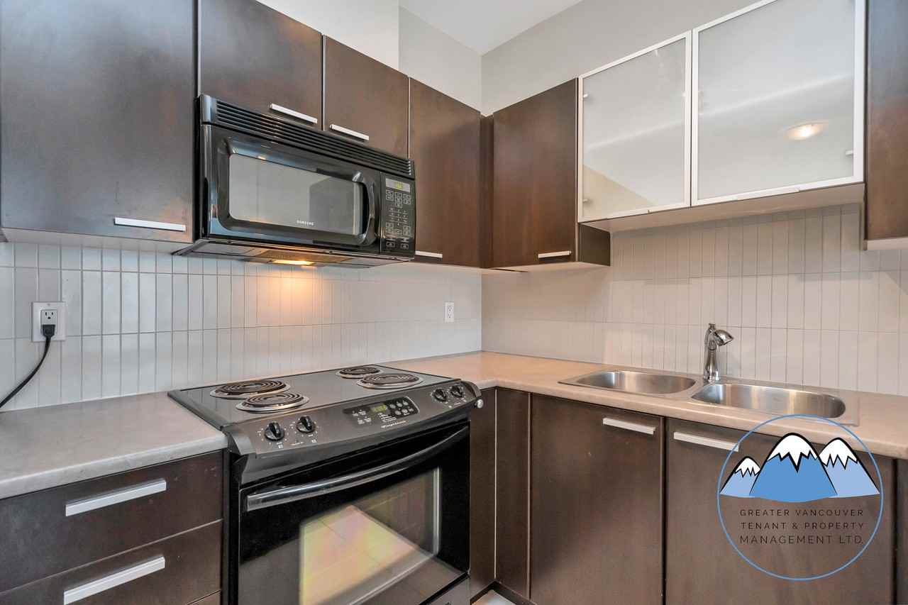 10455 University Dr - Photo 3 of 15