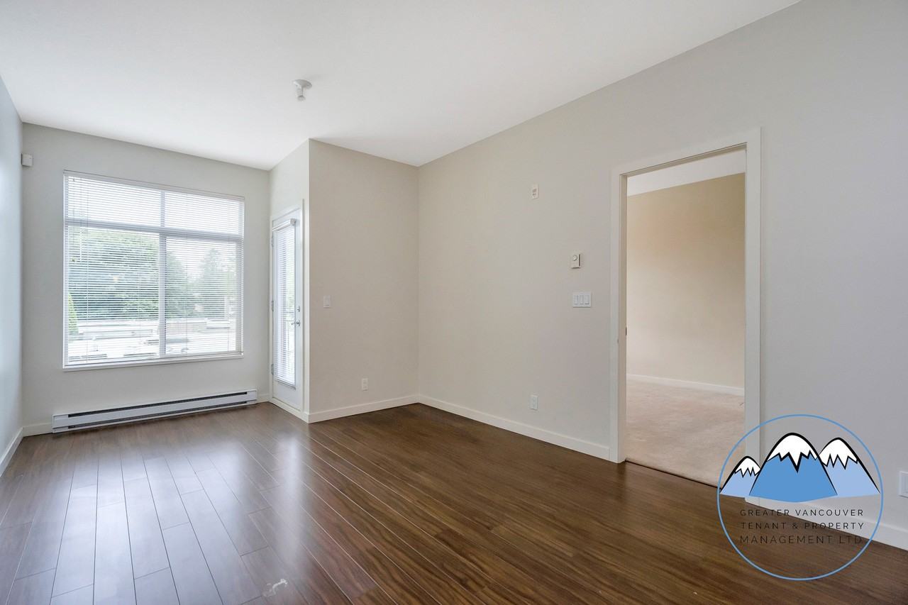 10455 University Dr - Photo 5 of 15