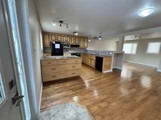 350 Marshall Bay - Photo 2 of 30