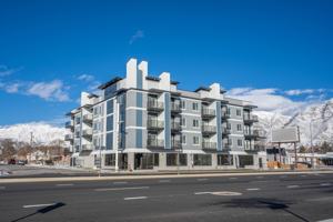 featured image of 980 W Center St