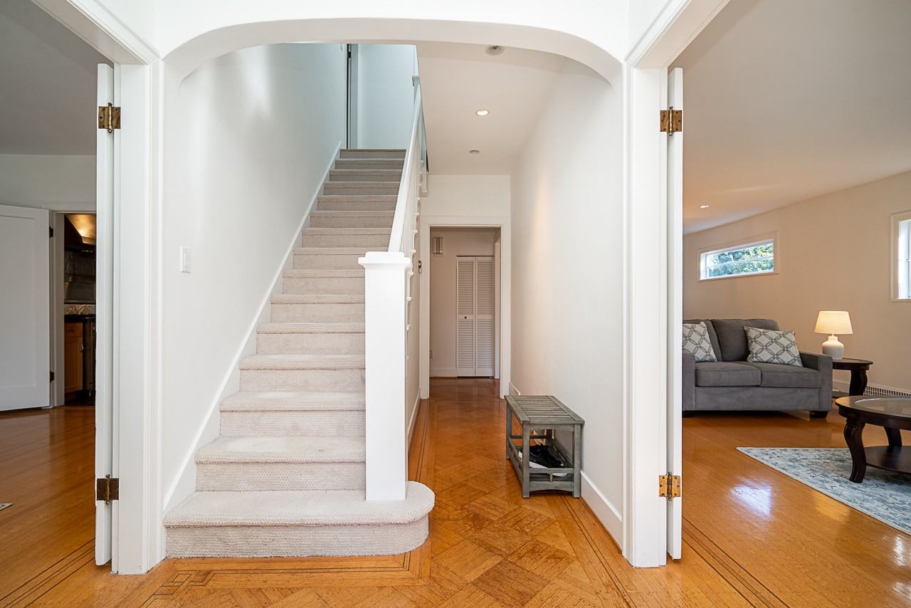 5626 Highbury Street - Photo 2 of 38